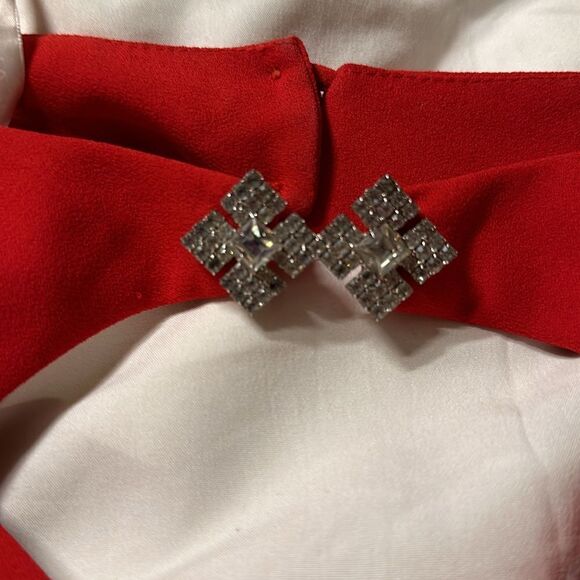 EUC Vintage 1980s Donna Ricco Red  Cut-out Rhinestone Detail Neckline Dress - Picture 5 of 7